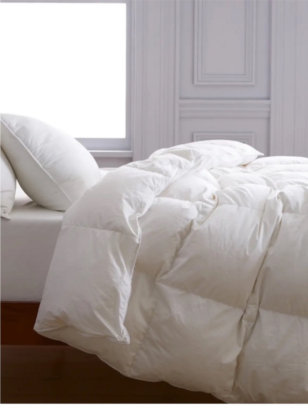 QUINCE Premium Down Alternative White Comforter All Season - King/Cal King -NWOT